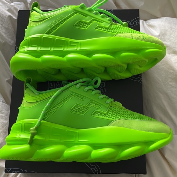 Mens Versace neon green rare chain reaction sneakers. - Picture 5 of 9
